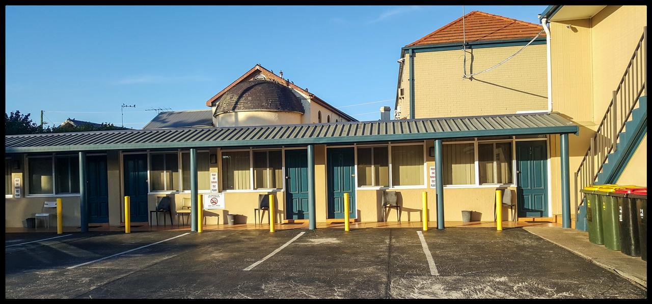 Windsor Heritage Motel Exterior foto